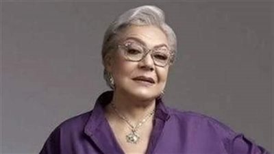  إيمان العاصي وهند عاكف تقدم واجب العزاء في ناهد فريد شوقي 