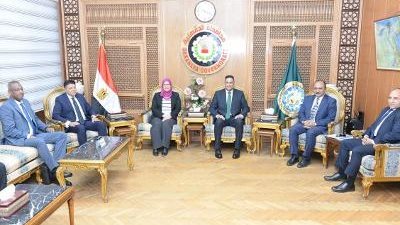 اجتماع لمحافظ الدقهلية ورئيس التنمية الصناعية لتذليل المعوقات التي تواجه المستثمرين 