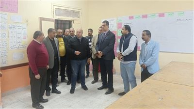 نائب محافظ الجيزة يتابع جاهزية لجان الانتخابات الرئاسية بمركزي الصف وأطفيح