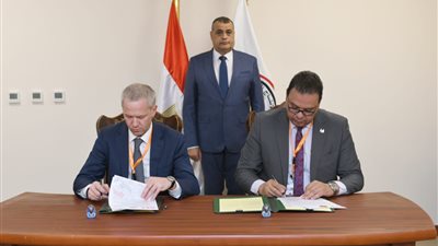 وزير الإنتاج الحربي يشهد توقيع اتفاقية تعاون بين 