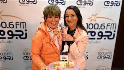 «نجوم إف إم» تحتفل بتعافي الدكتورة نجوى إبراهيم من السرطان