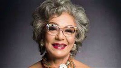 نجوم الفن يقدمون واجب العزاء في ناهد فريد شوقي 