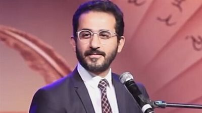 الفنان أحمد حلمي يوجة رسالة لشقيقة الأكبر خالد حلمي 