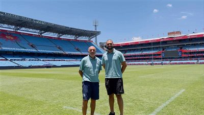 باتشيكو يعاين أرضية ملعب استاد لوفتس فيرسفيلد قبل مواجهة صنداونز