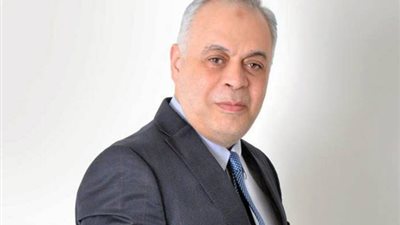 نقيب المهن التمثيلية يحذر من تداول صفحات تحمل اسمه على مواقع التواصل الإجتماعي