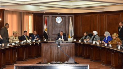 محافظ الإسكندرية يتابع سير عملية الانتخابات الرئاسية 2024 في يومها الأول