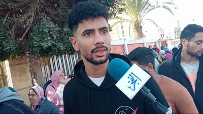 شاهد.. توافد كبير على مدارس كفر الشيخ للأدلاء بأصواتهم 