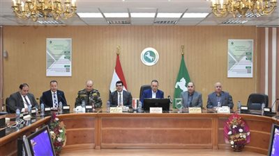 محافظ الشرقية يترأس غرفة العمليات الرئيسية لمتابعة سير الانتخابات 