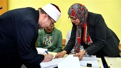 وزير الأوقاف عقب الإدلاء بصوته في انتخابات الرئاسة: يوم عظيم ومشهود في تاريخ مصر 