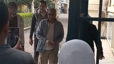 صبري فواز يدلي بصوته في الانتخابات الرئاسية 