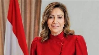 وزيرة الثقافة تكشف حقيقة وجود كتاب بـ50 ألف جنيه في معرض الكتاب 
