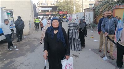 كبار السن يسجلون حضورا كثيفا أمام لجان الاقتراع في اليوم الثاني من الانتخابات بالقاهرة 