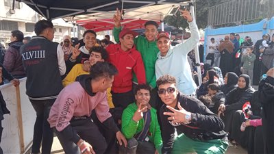 أغلبهم من النساء والشباب.. توافد عدد كبير من الناخبين على مدارس الوراق 