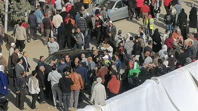 شاهد| اصطفاف كثيف من الناخبين أمام مدرسة صابر أبو نوب بحلوان 