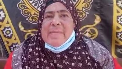 صليت استخارة وحلمت بالسيسي.. امرأة مسنّة: أنا جيت انتخبه عشان الرؤية