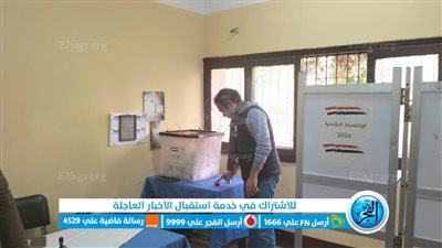 عمرو حمزاوي يدلي بصوته في الانتخابات الرئاسية بالدقي