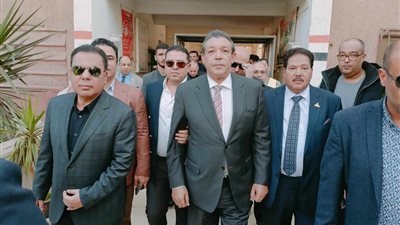 حازم عمر: عدم المشاركة في الانتخابات تنازل على بياض من الناخبين عن حقهم