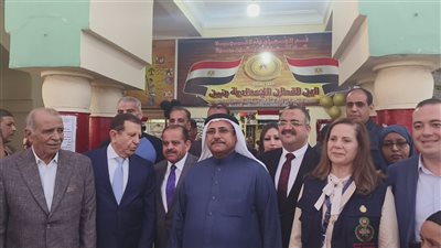 رئيس البرلمان العربي يتفقد لجان انتخابية في الدقهلية 