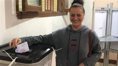 بعد الإدلاء بصوتها في انتخابات الرئاسة.. هبة عبد الغني: