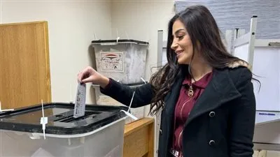 ريهام عياد تدلي بصوتها في لجنة مدينة الإنتاج الإعلامي (صور)