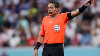 شهير بالبطاقات ومونديالي.. من هو فالينزويلا حكم مباراة الأهلي واتحاد جدة في كأس العالم للأندية؟