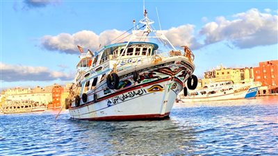 رزق البحر أشكال وألوان.. أجواء حلقة السمك في عزبة البرج