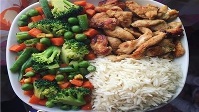 أهمية وجبة الغداء: ركيزة أساسية لصحة الجسم والعقل