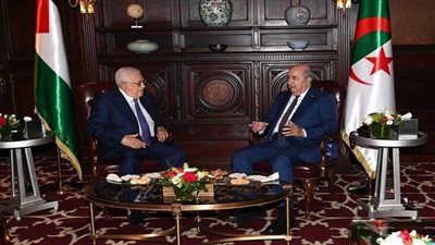 الرئيس الجزائري يتلقى رسالة خطية من نظيره الفلسطيني