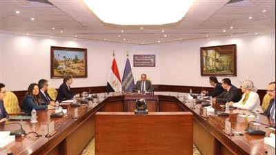 وزير الاتصالات يبحث مع ممثل الأمم المتحدة الإنمائى بمصر مشروعات التعاون