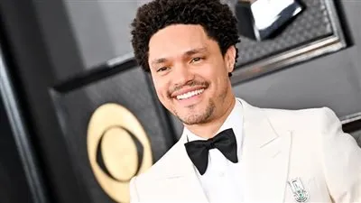 تريفور نوح مقدما لحفل جوائز الجرامي للمرة الثالثة 