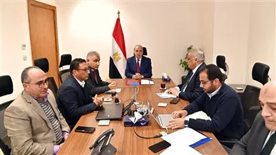 سويلم: التوجيه بتفعيل قاعدة بيانات المعدات بوزارة الري