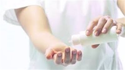  أساسيات العناية بالجلد: نصائح لبشرة صحية ومشرقة