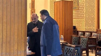 سليمان عيد وأحمد السبكي أول الحضور في عزاء عادل أنور