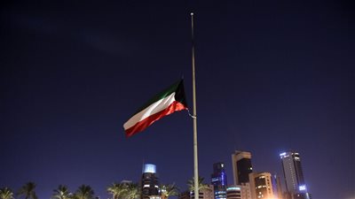 رئيسا مصر وفلسطين وملك البحرين يقدمون التعازي بوفاة أمير الكويت