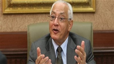 علي الدين هلال يكشف مفاجأة بشأن خطاب تنحي مبارك عن الحكم (فيديو)