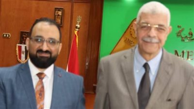 رئيس جامعة المنوفية يقدم التهنئة لأستاذ بكلية الاقتصاد المنزلي حصل على براءة اختراع جديدة