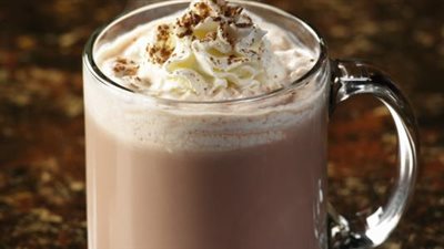 تذوق السحر مع مشروب الشوكولاتة الساخنة الفاخرة