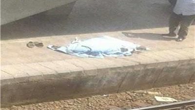 تفاصيل إنهاء مُسن حياته أسفل عجلات مترو أنفاق فيصل