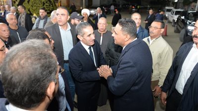 محافظا الدقهلية والغربية يقدمان واجب العزاء في وفاة المستشار عبدالحميد همام