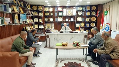 وكيل صحة الشرقية يجتمع مع مديري الإدارات الفنية لمناقشة تطوير الأقسام الطبية بالمستشفيات