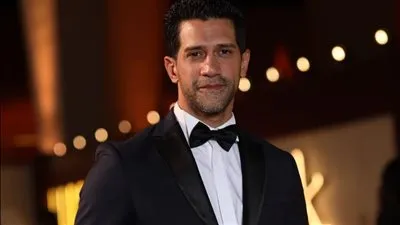 أحمد مجدي أول الحضور في حفل ختام مهرجان الجونة