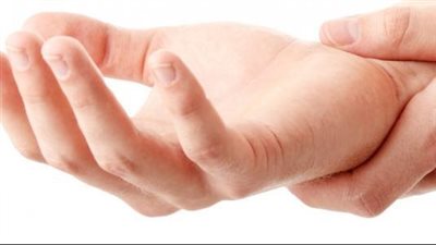 رجفة اليد.. بين نغمات الجسم وأسرار الحركة الرهيبة