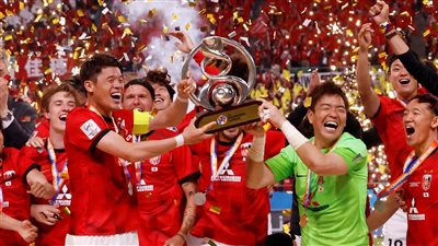 قبل مباراة الأهلي.. تعرف على أشهر نجوم نادي أوراوا ريد الياباني (ملف)