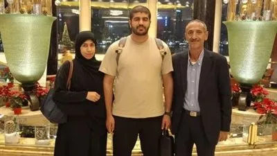 وصول بعض المتسابقين المشاركين في فعاليات المسابقة العالمية للقرآن الكريم 