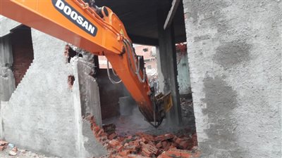 حملات مكثفة لإزالة تعديات البناء المخالف في 6 مراكز بالدقهلية