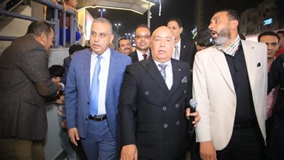 محافظ سوهاج يفتتح نفق 