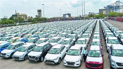 هل ستنخفض أسعار السيارات الفترة المقبلة؟.. رئيس رابطة التجار يوضح