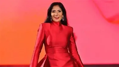 منى زكي تفوز بجائزة أفضل ممثلة عن دورها في مسلسل 