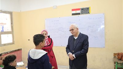 حجازي يشدد على تكثيف المتابعة الدورية يوميا للمدارس وتسجيل الغياب الإلكتروني