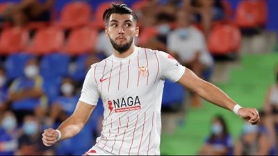 رافا مير يكمل 100 مباراة مع إشبيلية